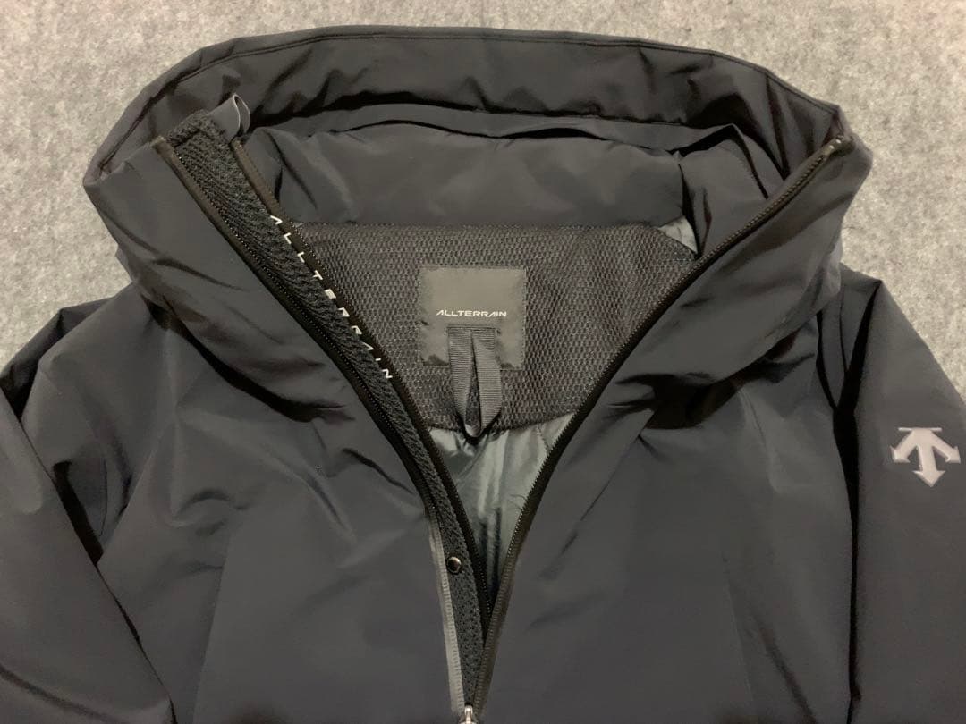 DESCENTE ALLTERRAIN インサレーテッドアクティブジャケットS