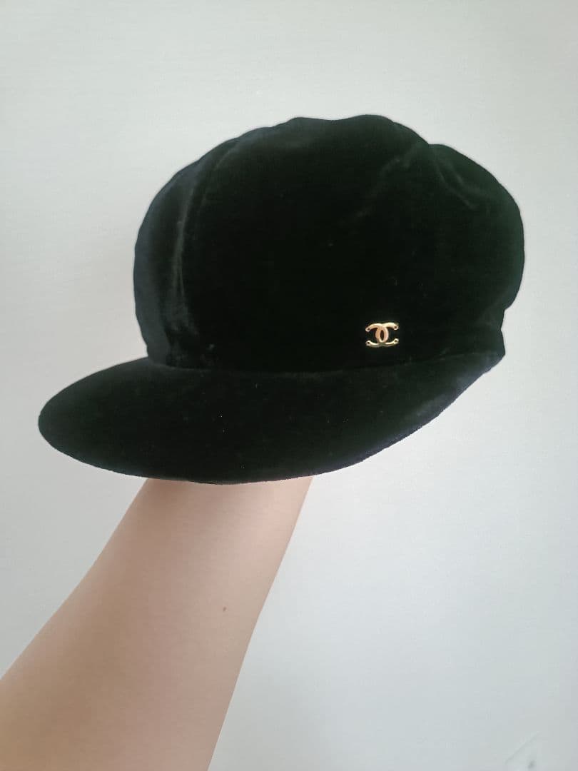 値下げ！CHANEL シャネル 黒 ベルベット 帽子 キャスケットゴールドロゴ
