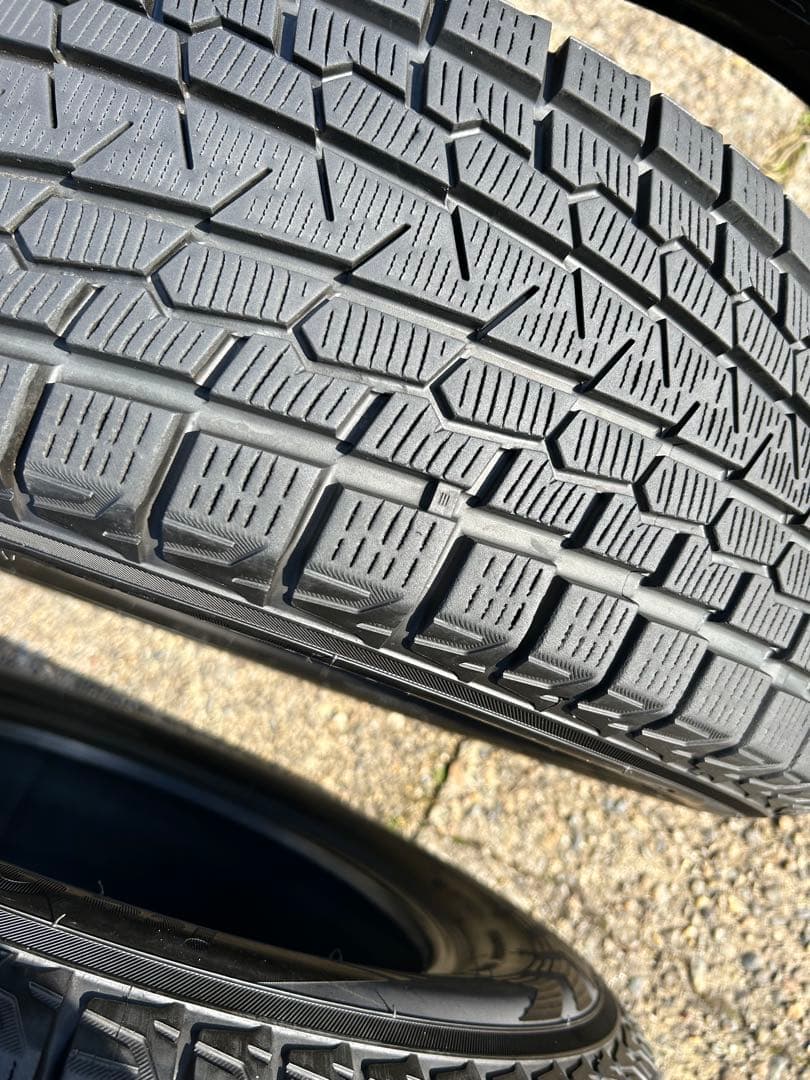 ダンシャリ様①225/65R17 スタッドレス　タイヤのみ（2本）