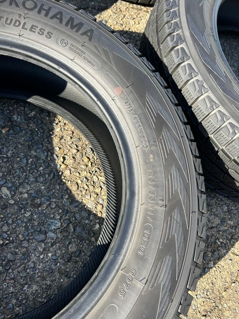 ダンシャリ様①225/65R17 スタッドレス　タイヤのみ（2本）