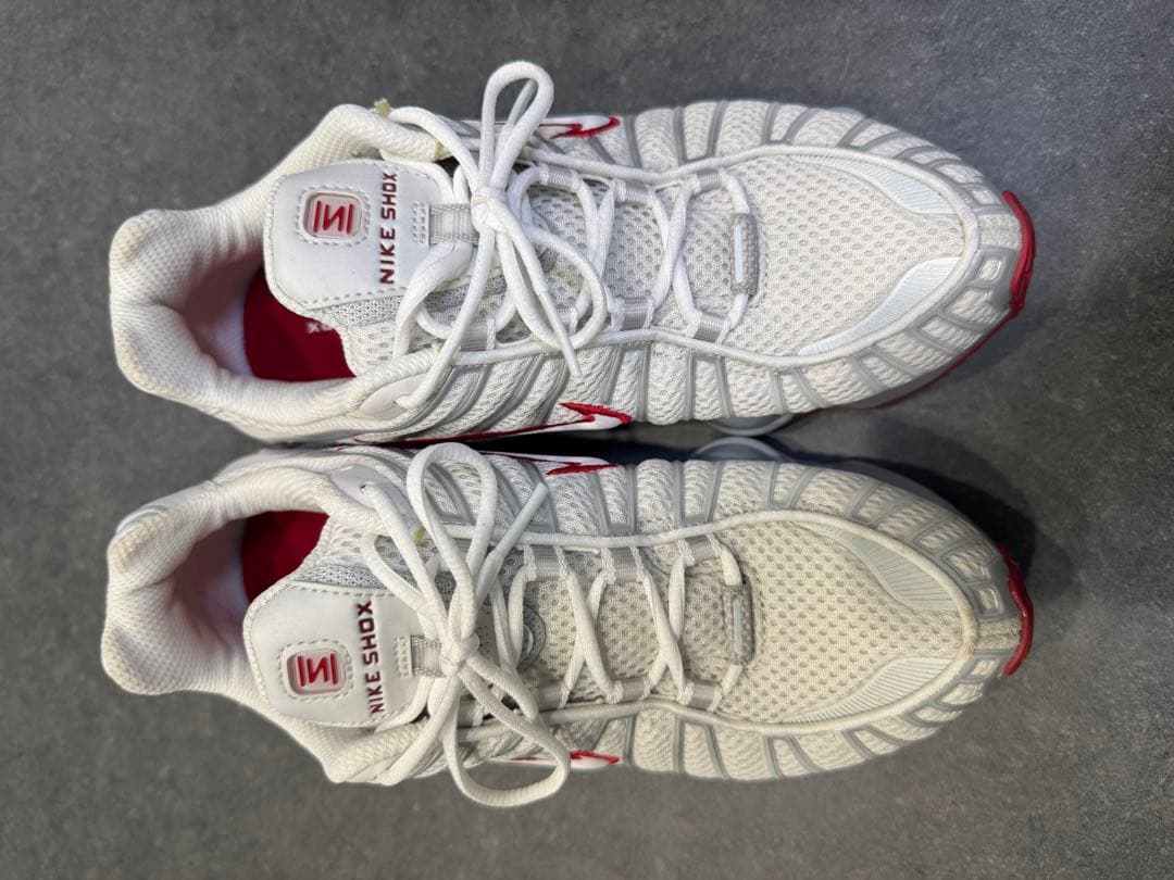 Nike Shox ホワイト/レッド 24cm ナイキ　ショックス