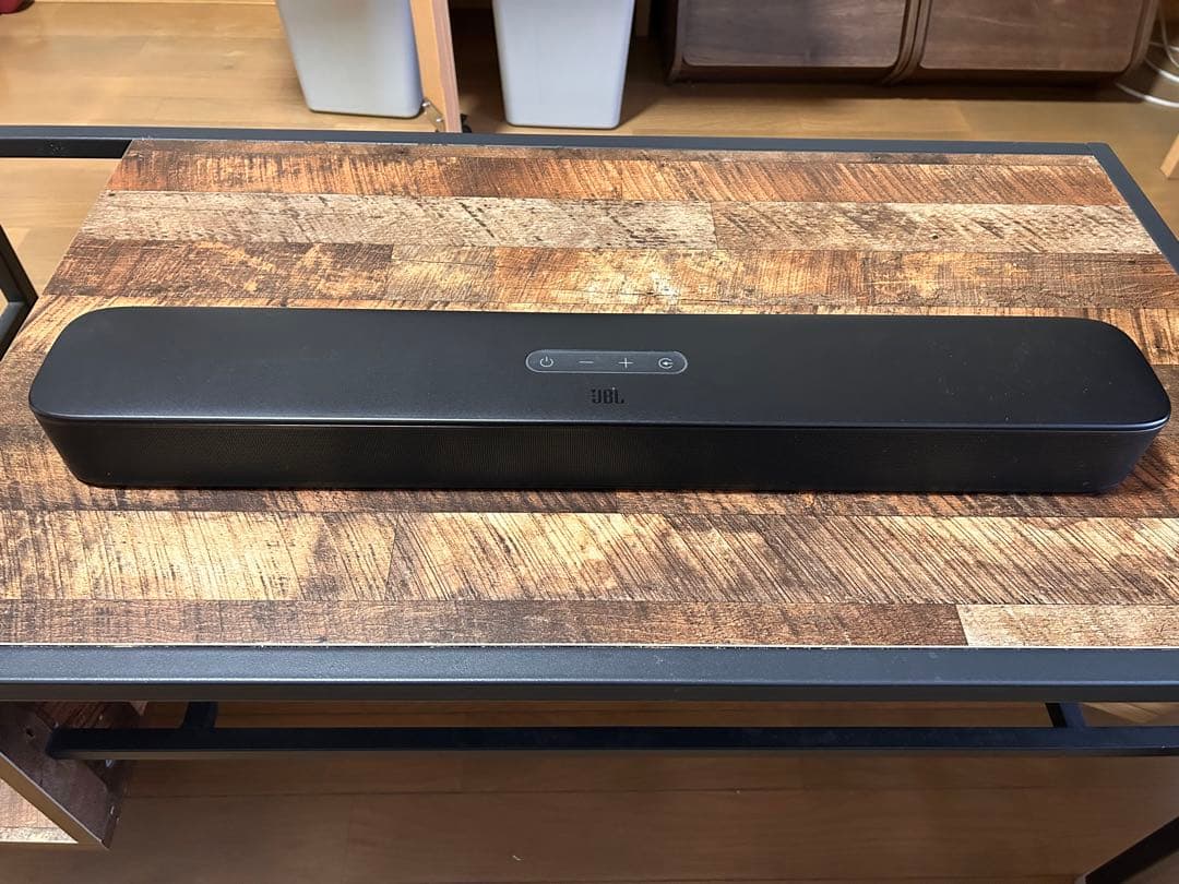 JBL サウンドバー 本体とケーブル