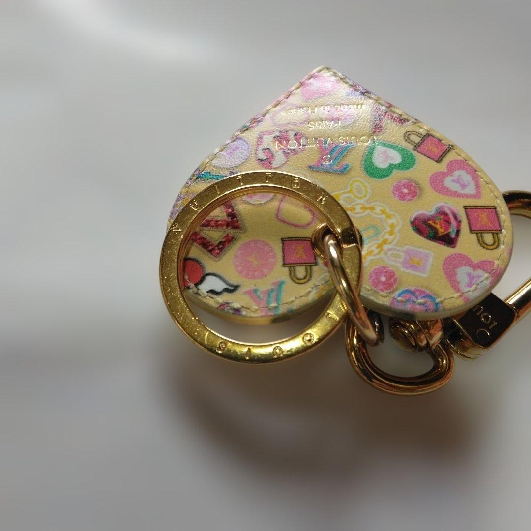 Louis Vuitton ハート型キーホルダー