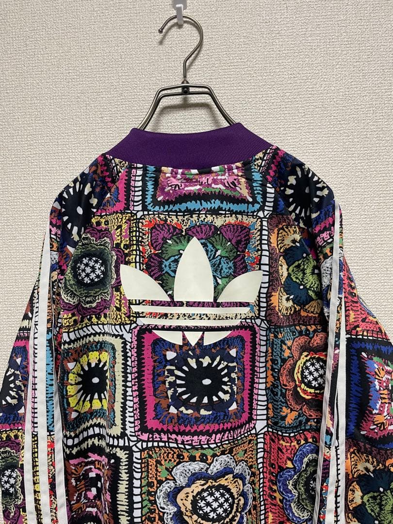 ★総柄★ アディダスオリジナルス トラックジャケット デカロゴ ジャージ 紫