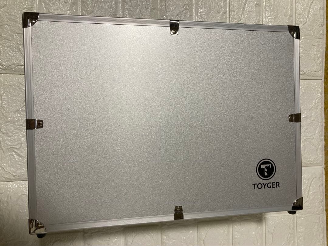 TOYGER CEO Storage アルミ製 アタッシュ ケース (シルバー)