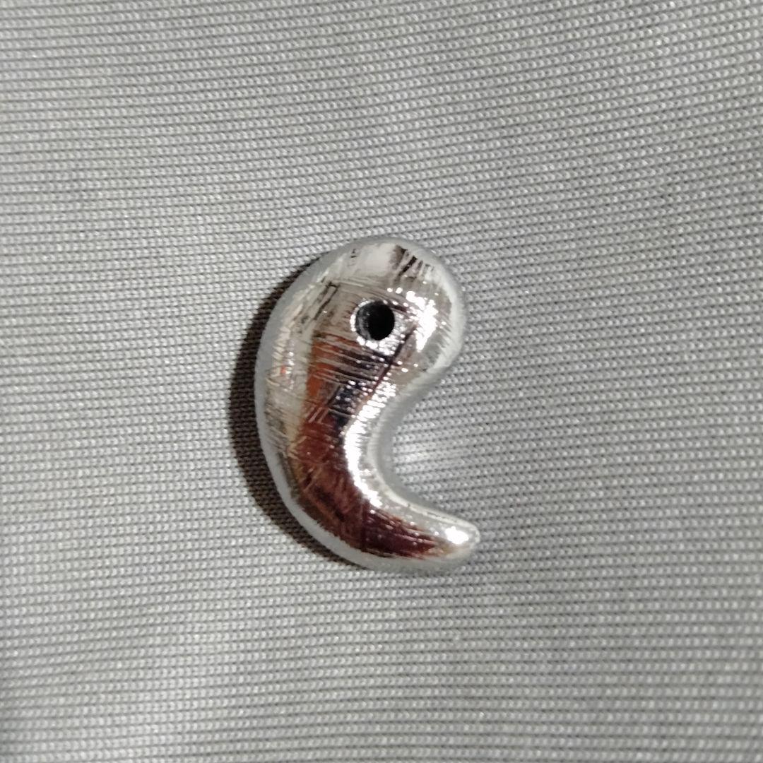 ギベオン 隕石 勾玉