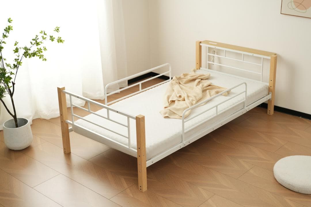 赤字価格！コンセント付き二段ベッド　ロフトベッド 分割可能　WHITE