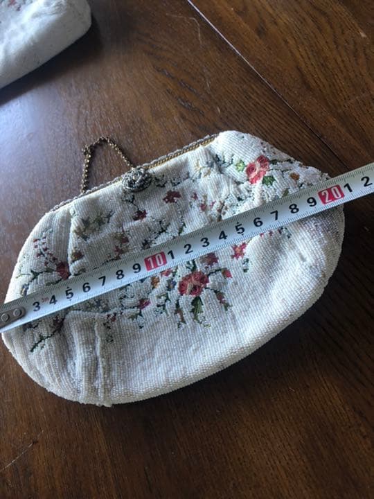 フランスアンティーク　マイクロガラスビーズと刺繍バッグ