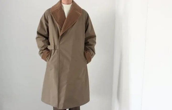 コモリ　comoli タイロッケンコート　ベージュ