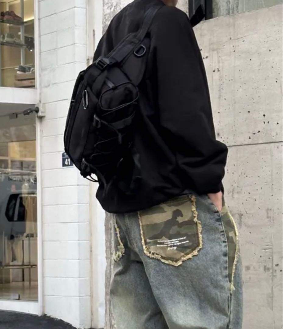 未使用　CONSPARA　最強トラベル　防刃ボディバッグ　TSAロック付き　黒