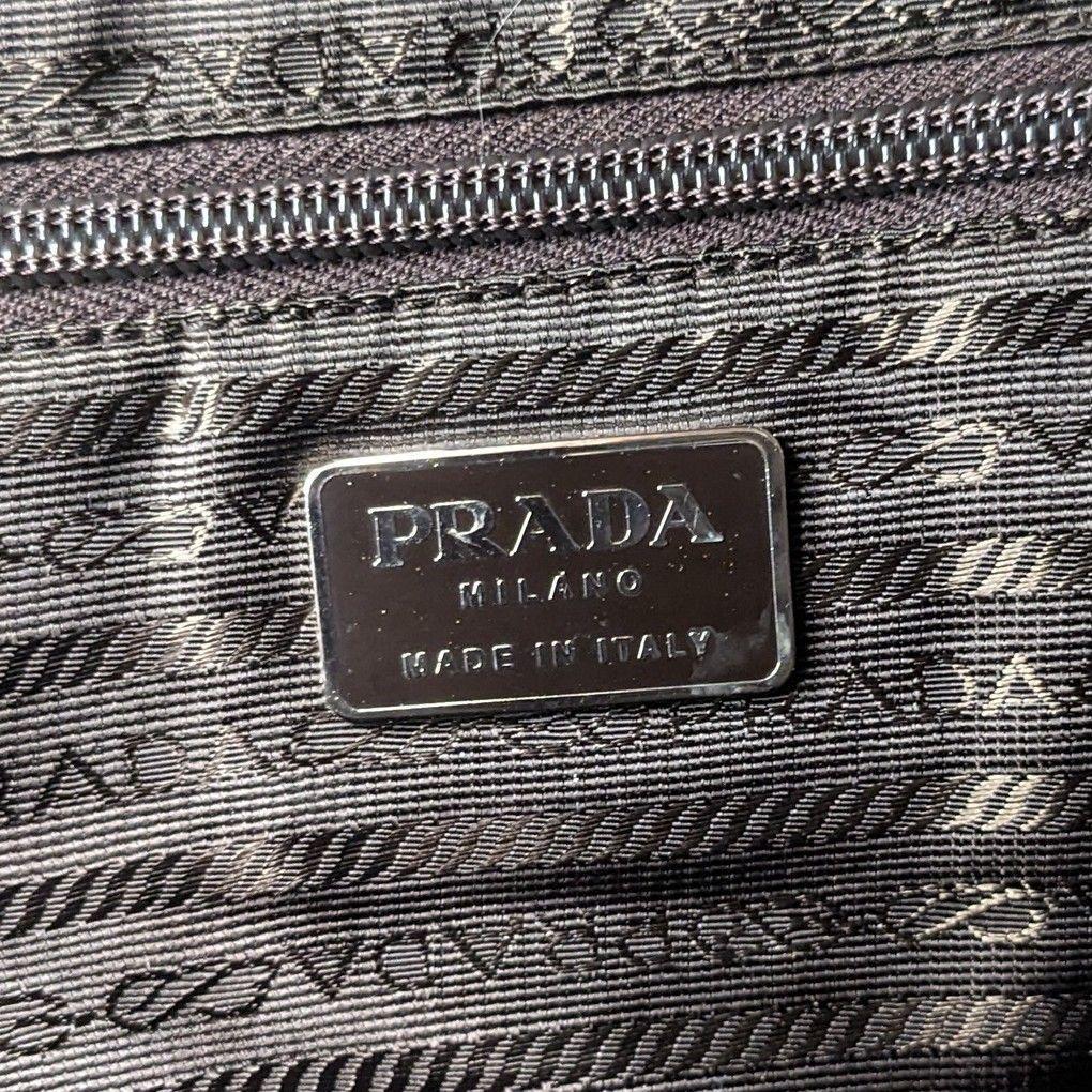 PRADA　プラダ　ビジネスバッグ　トートバッグ　三角ロゴ　ナイロン A4可