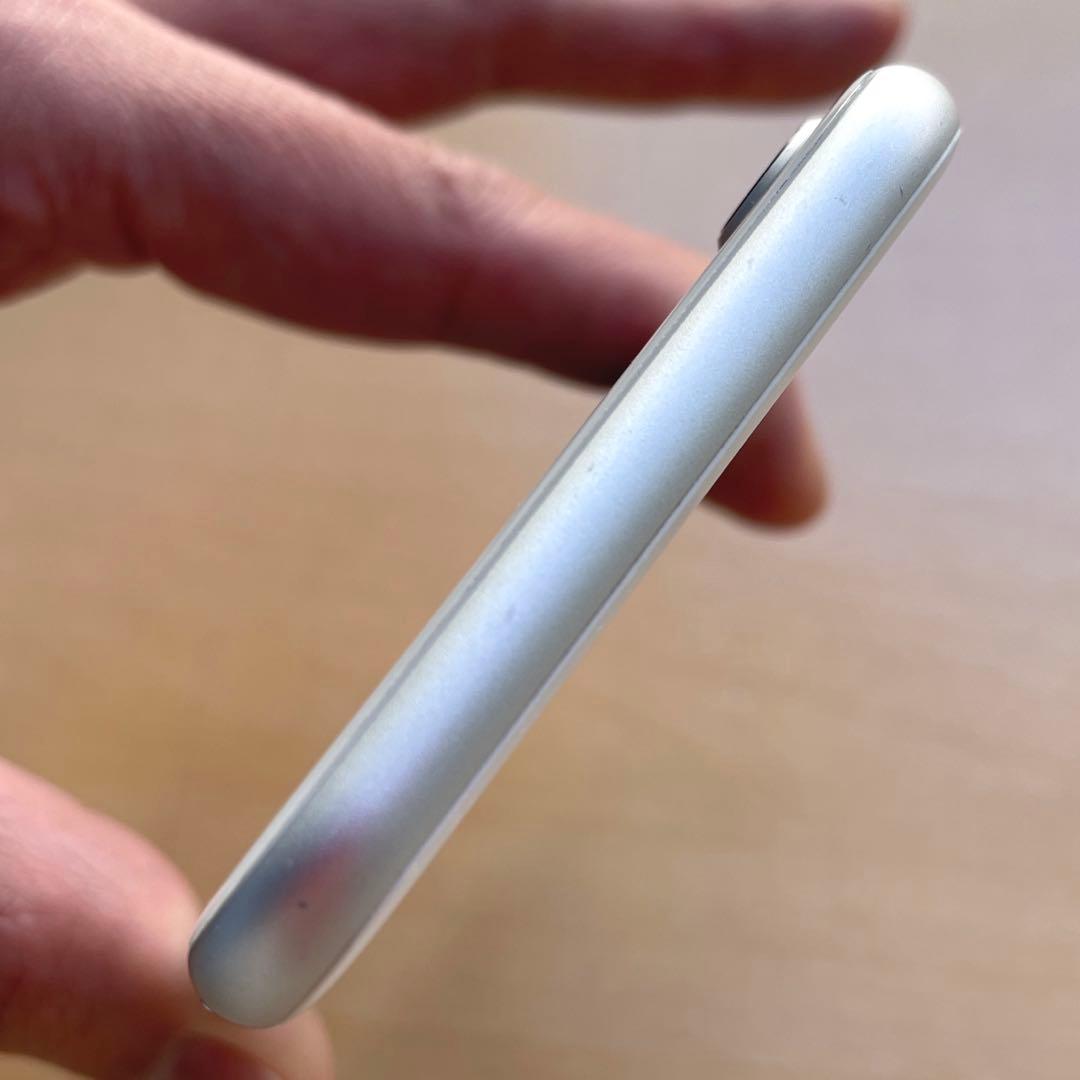 iPhone 8 シルバー　64GB A1906 美品　バッテリー 78%