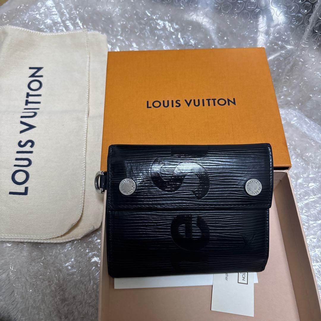 LOUIS VUITTON ルイヴィトン シュプリ ーム Supreme 折財布