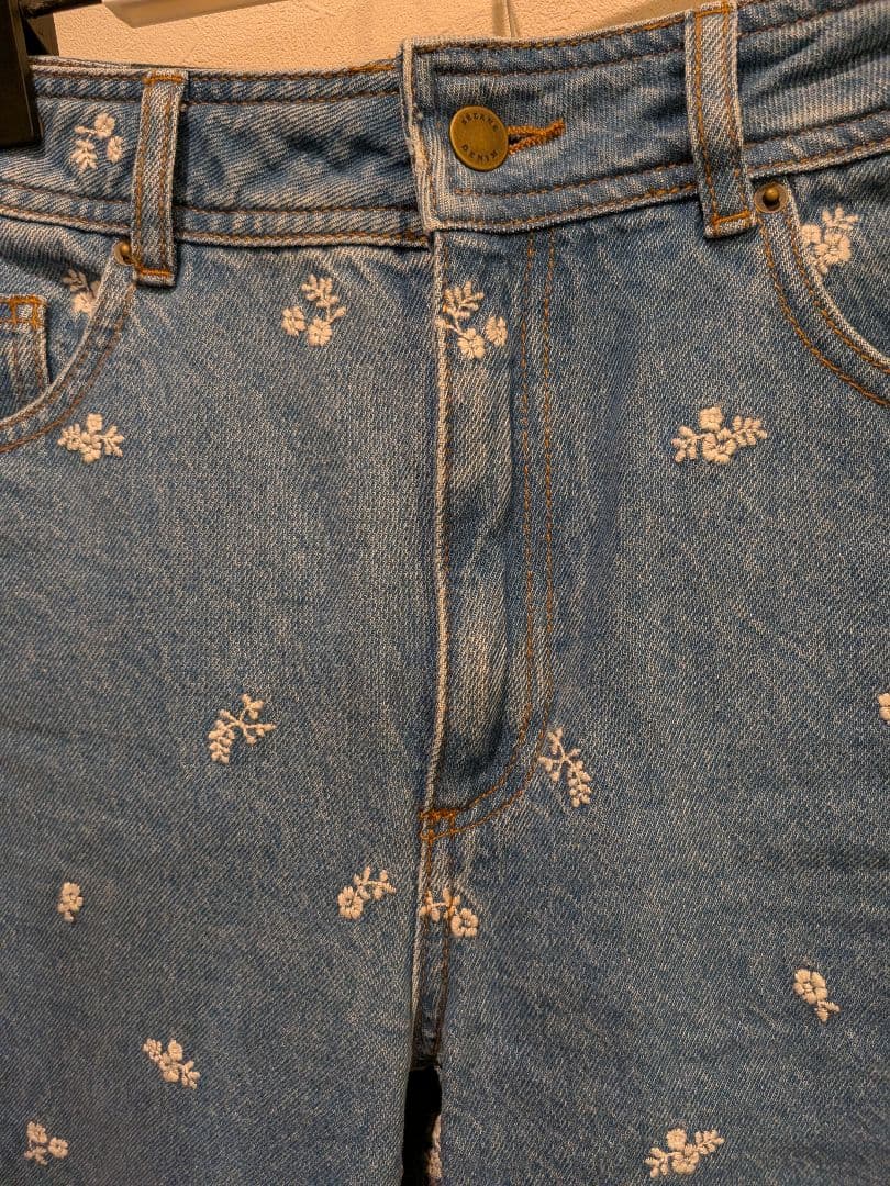 極美品 セザンヌ SÉZANE 花刺繍 ワイドデニム Le Crop 36