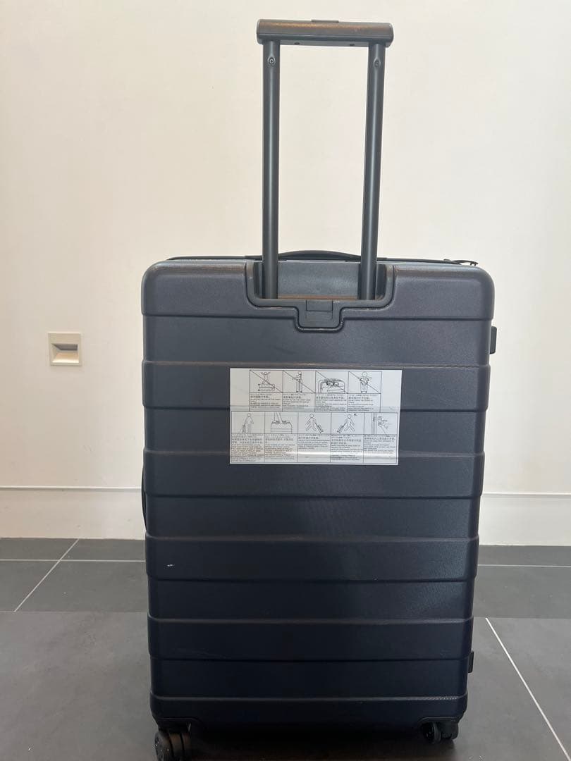 無印良品　大型ハードキャリー（１０４Ｌ）ネイビー
