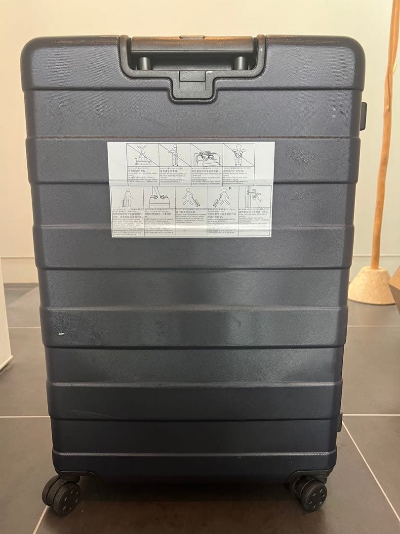 無印良品　大型ハードキャリー（１０４Ｌ）ネイビー