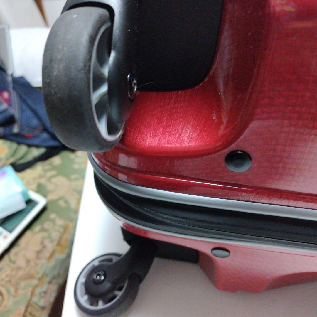 サムソナイトファイアーライト、 コスモライト 軽量2.3kスピナー 69cm