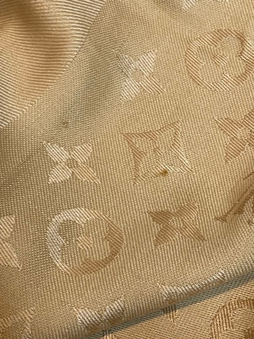 LOUIS VUITTONルイヴィトン　モノグラム　大判ストール　❤︎