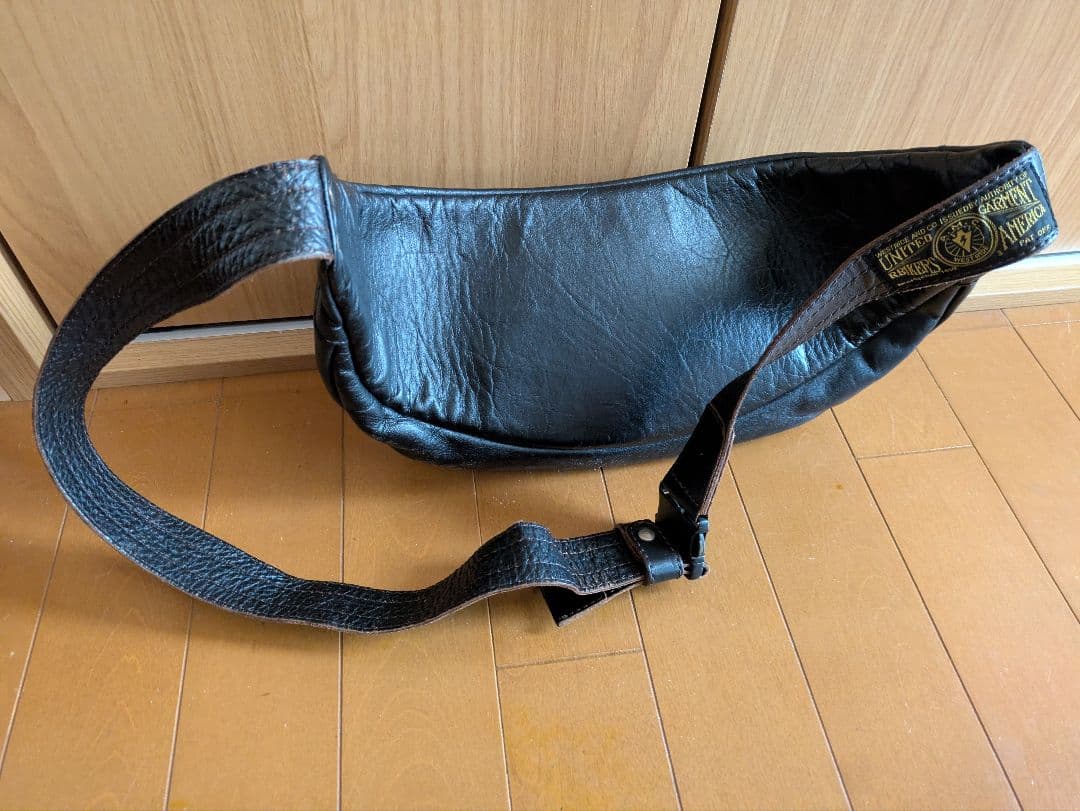 ウエストライド　Westride　黒色　 ボディバッグ ブラック