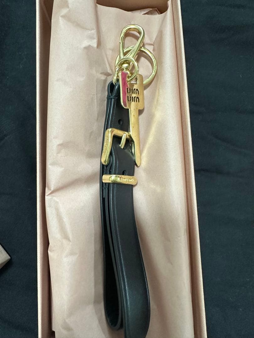 miu miu ブラックレザー キーリング