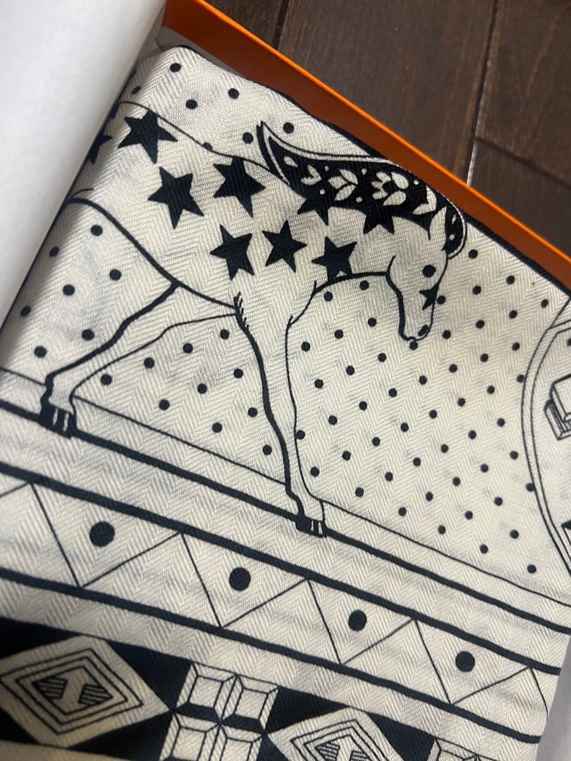 最終値下げ　新品 エルメス　HERMES バンダナ カシシル シュヴァル
