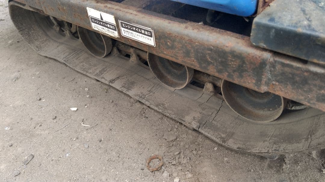 イセキ　コンバイン　HL85