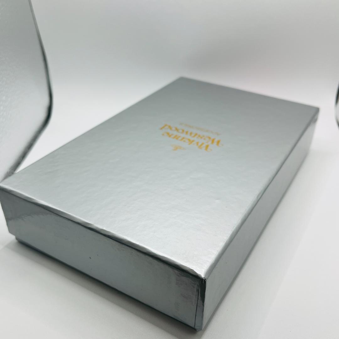 大特価 新品 長財布 Vivienne Westwood 人気 紺 青 赤定番