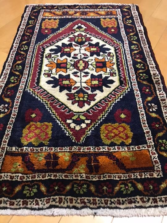 手織りトルコ絨毯　ウール100%