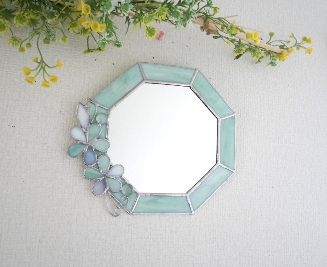 *✴︎:.。.エメラルドグリーンの八角形の鏡♪　（size20㎝/Max22㎝）