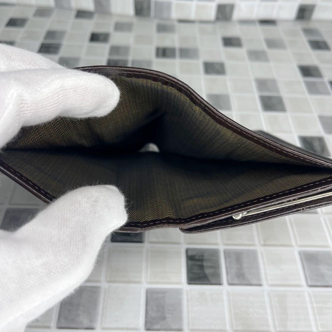 美品 FENDI フェンディ 財布 二つ折り財布 がま口