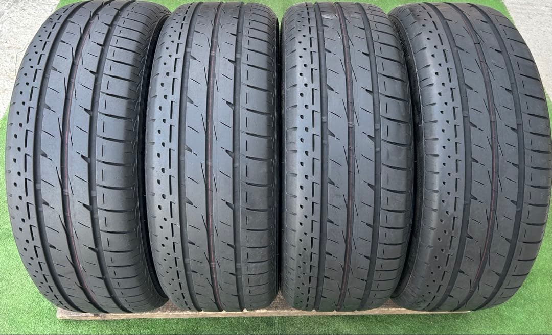 215/55 R17 BRIDGESTONE LUFT RV IIラジアルタイヤ