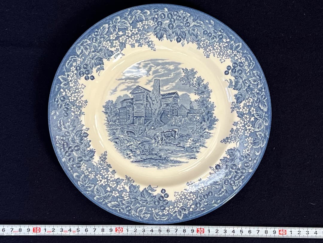 　楕円大皿１枚 ＆ 丸中皿５枚　ロマンチック英国風景