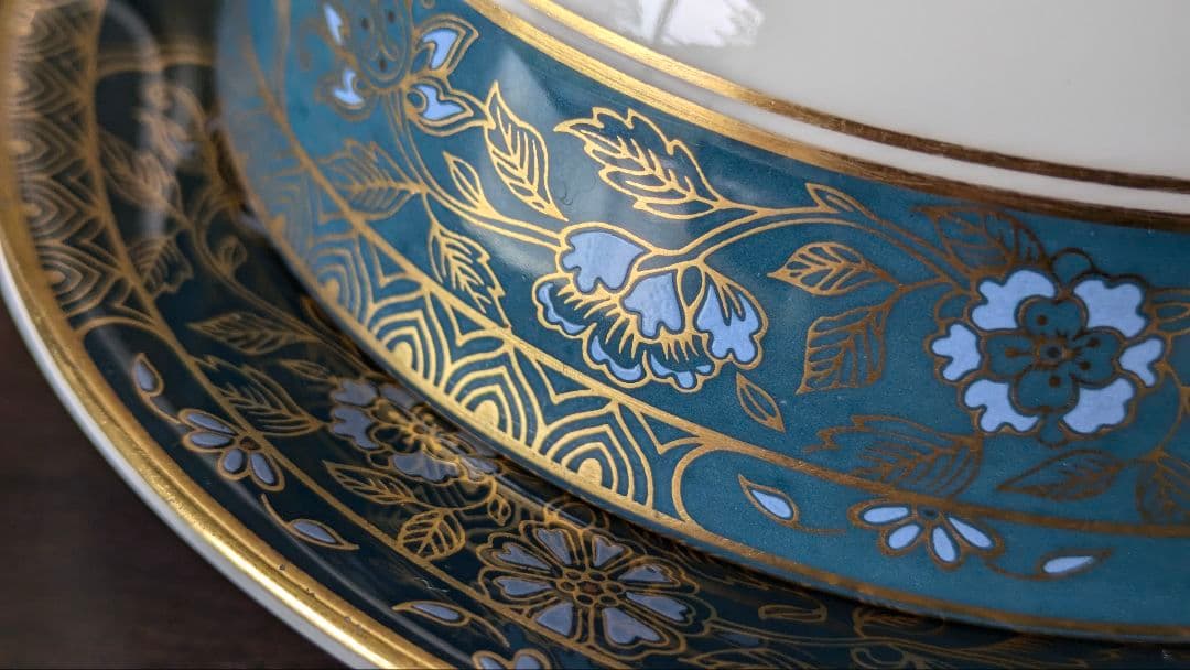 ロイヤルドルトン【カーライル】スープ皿 ダブルハンドルカップ&ソーサー 2客