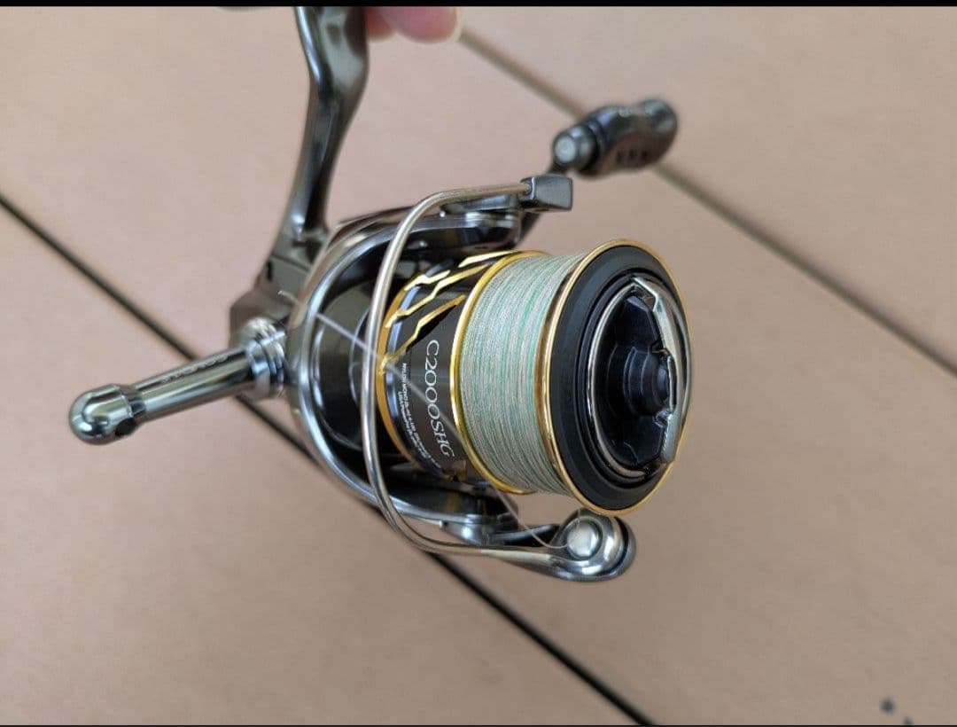 ツインパワーc2000SHG スピニングリール　箱付き