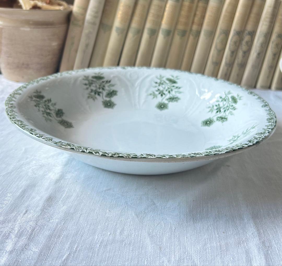 【大皿】サラダボウル　Saint amand レリーフ　モスグリーン　フランス