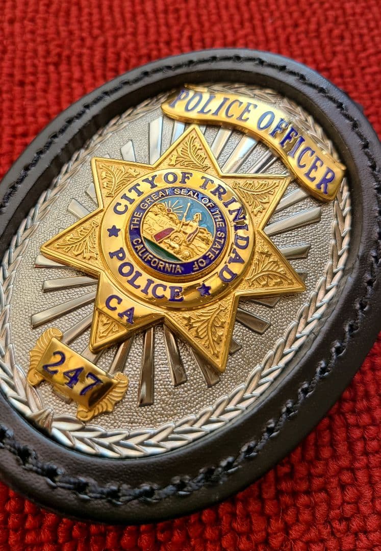 米国ポリスバッジ【TRINIDAD POLICE No.247】US製ホルダー付