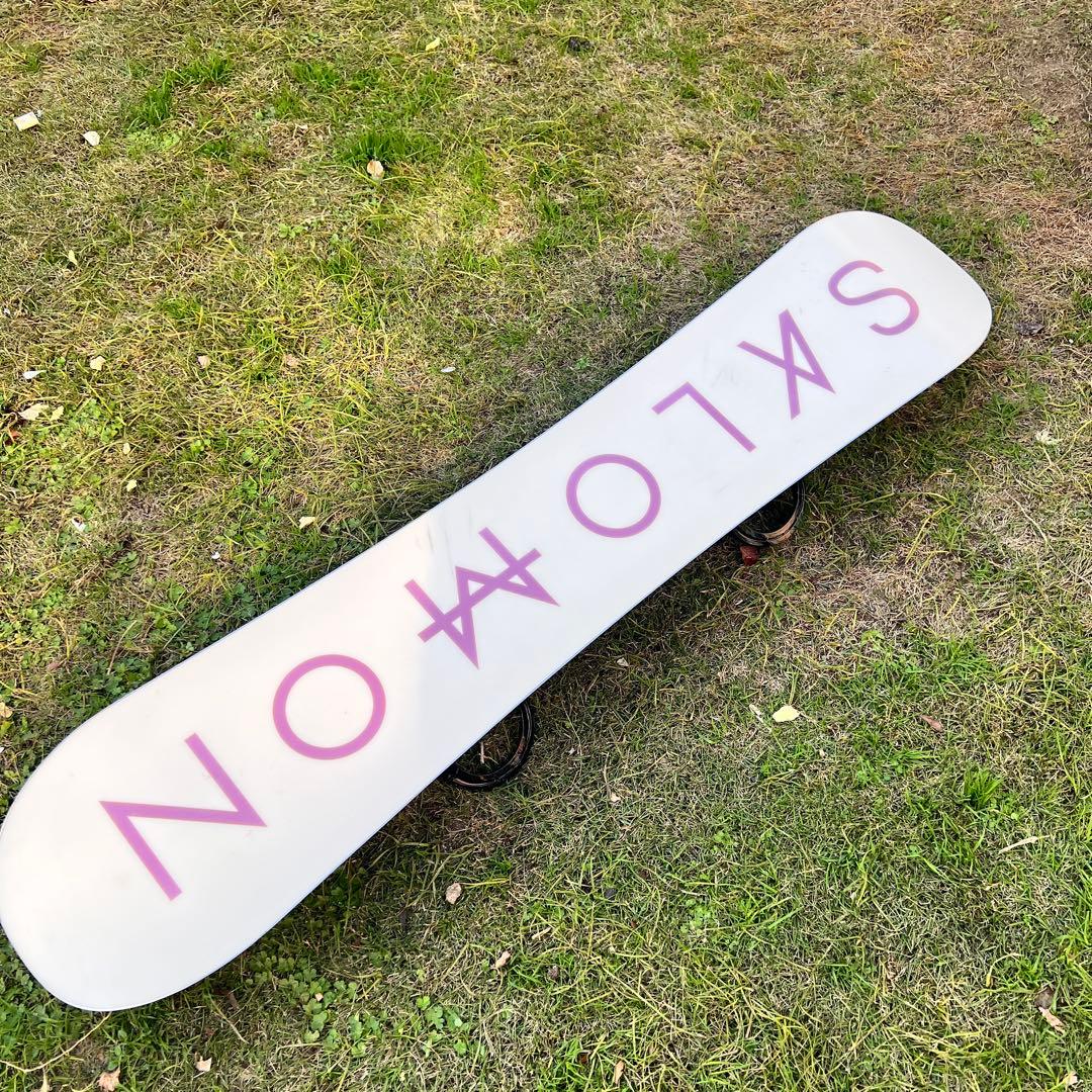 【SALE中！！】SALOMON スノーボード