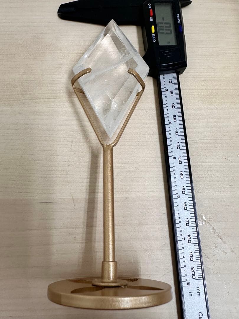 高品質　透明　虹入　クリアクォーツ　ダイアモンド　スタンド付