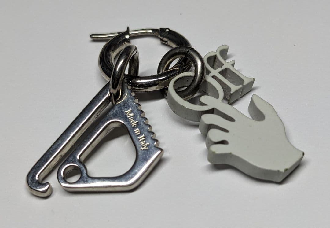 off-white ピアス 片耳用