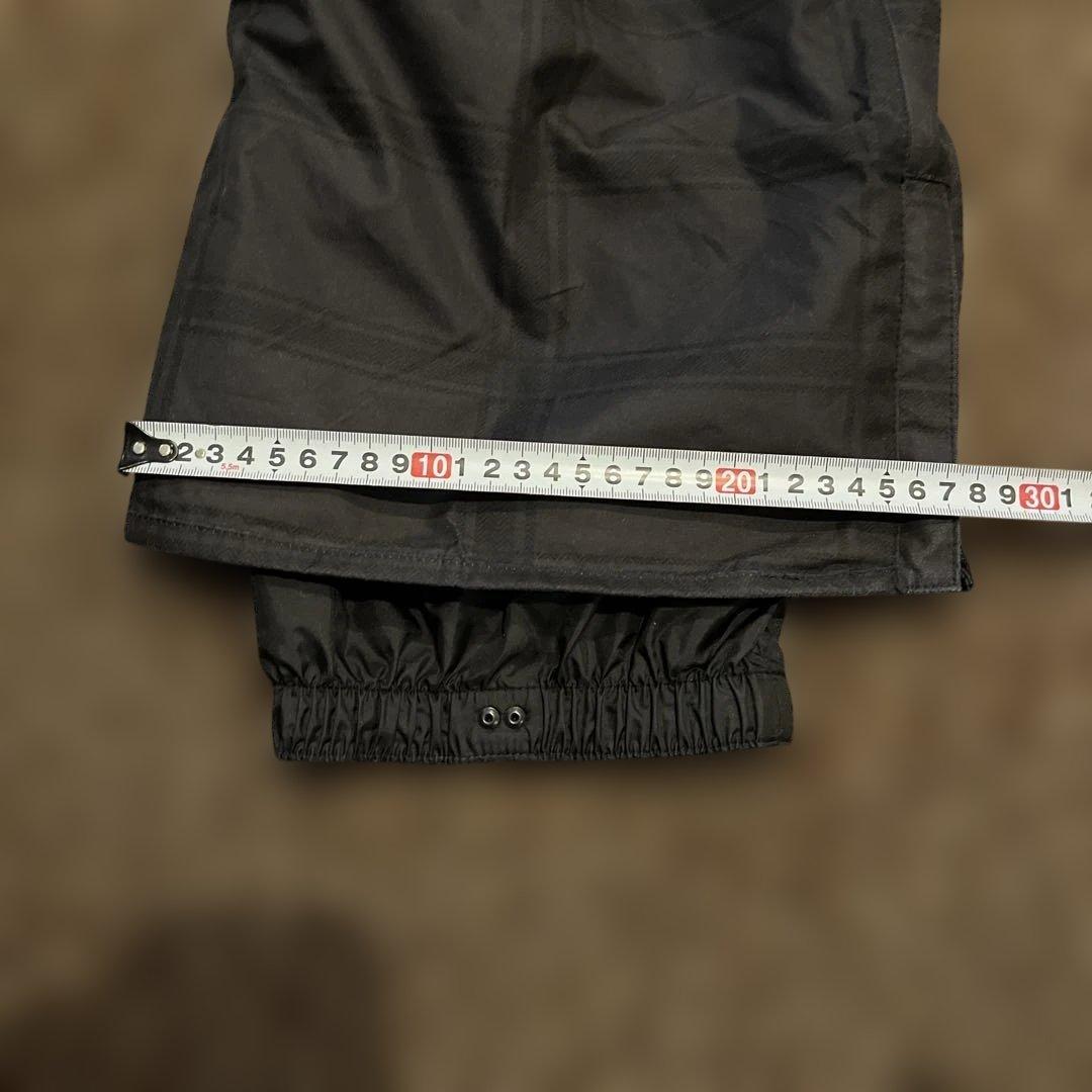 Burton スノーボードウェアLサイズ　ベルト、グローブ付属