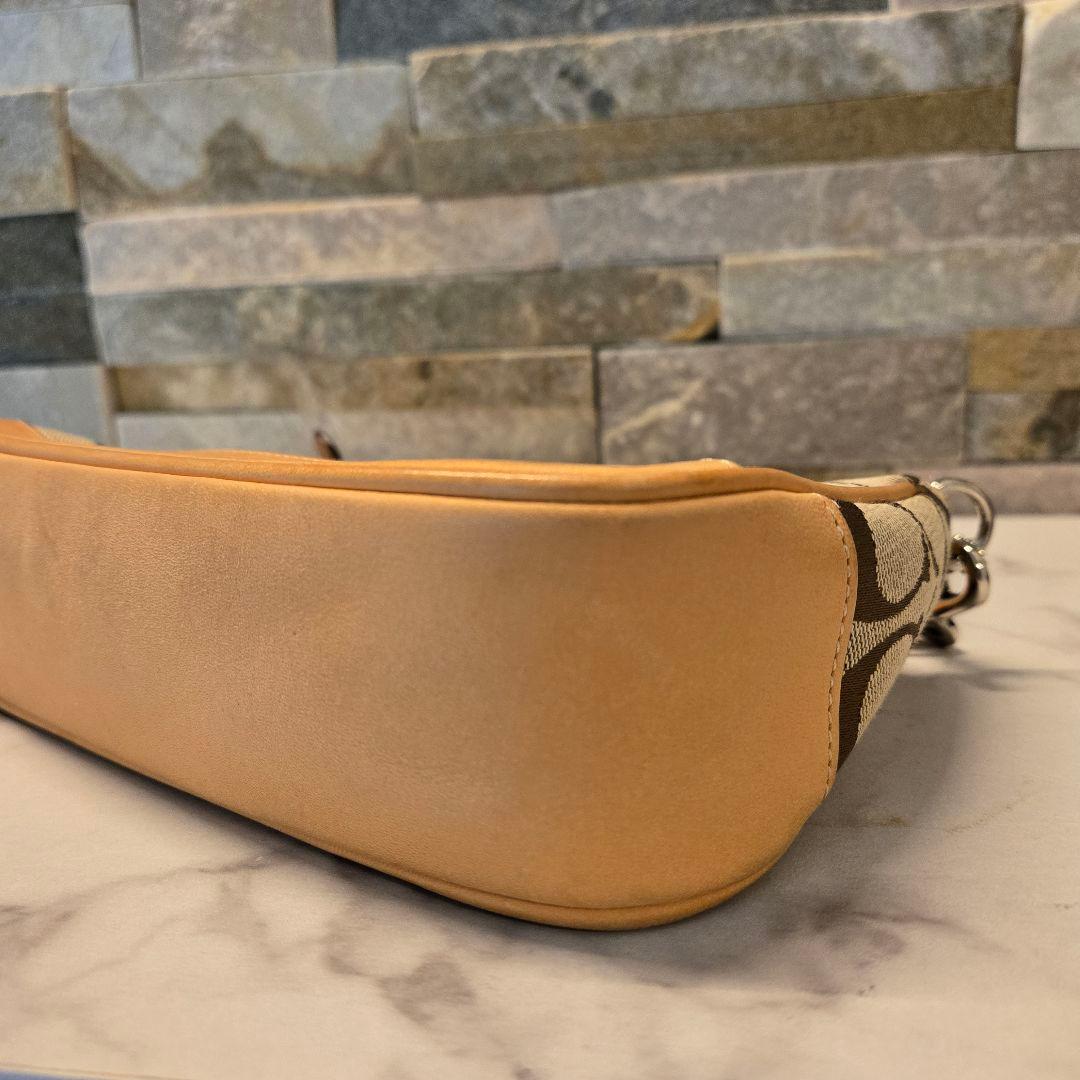 美品　COACH　コーチ　ポーチ　ハンドバッグ　キャンバス　レザー　シグネチャー