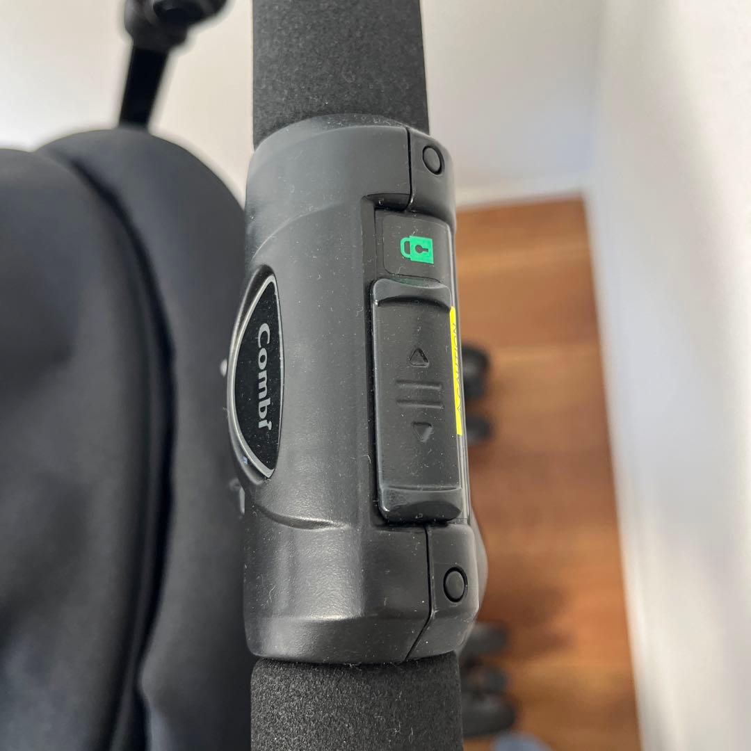 ※Tinsdaros※ 【Combi】アンブレッタ 4キャス プレミアム