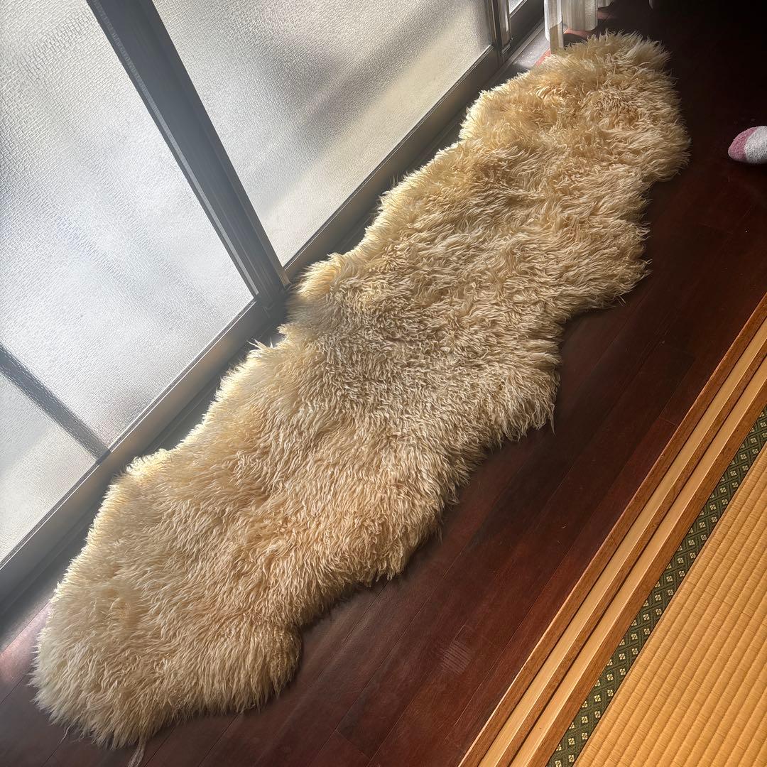 ムートン　ラグ　敷物　シープスキンマット　クリーム色 羊毛ラグ 長方形