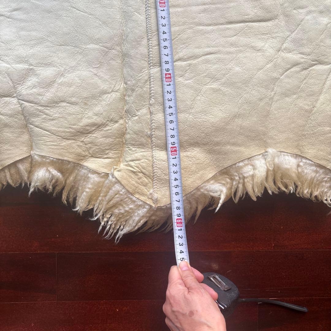 ムートン　ラグ　敷物　シープスキンマット　クリーム色 羊毛ラグ 長方形