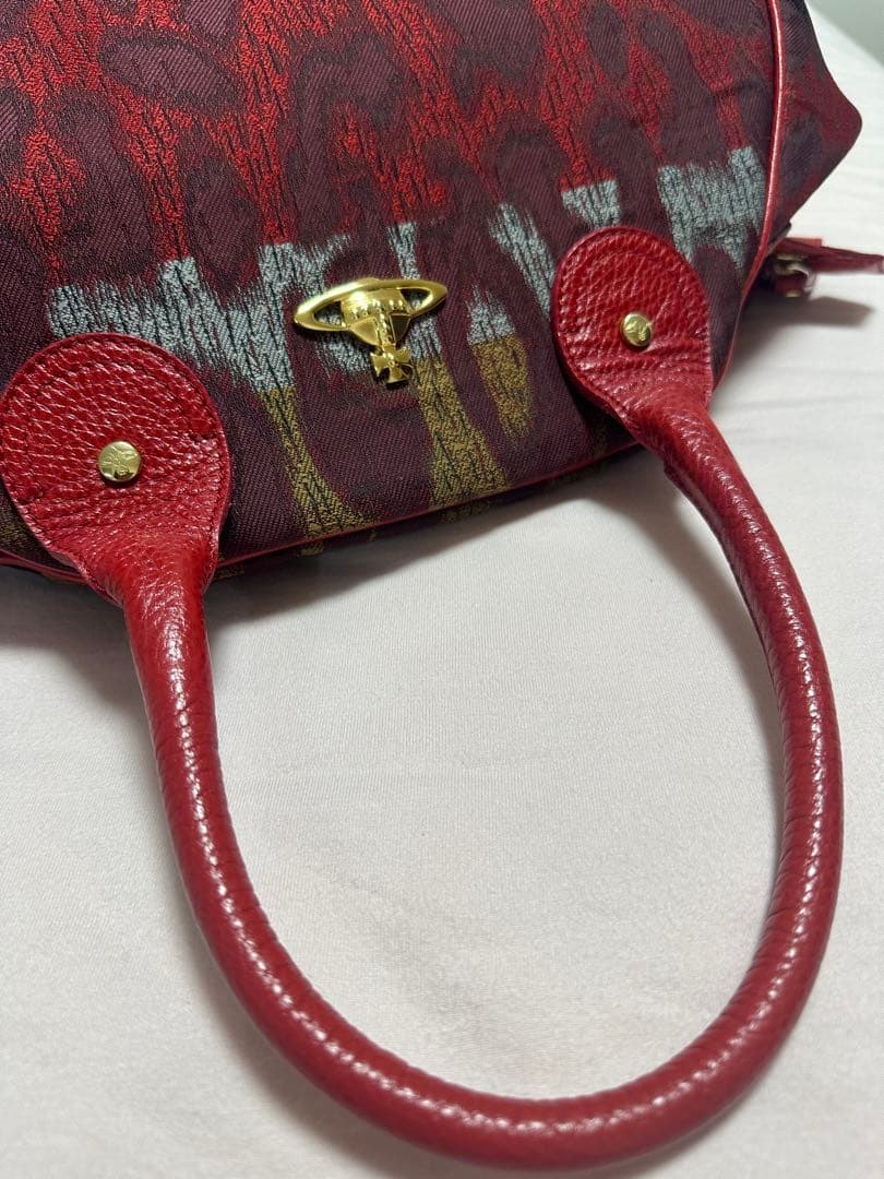 ヴィヴィアンウエストウッド（Vivienne Westwood）バッグ 赤