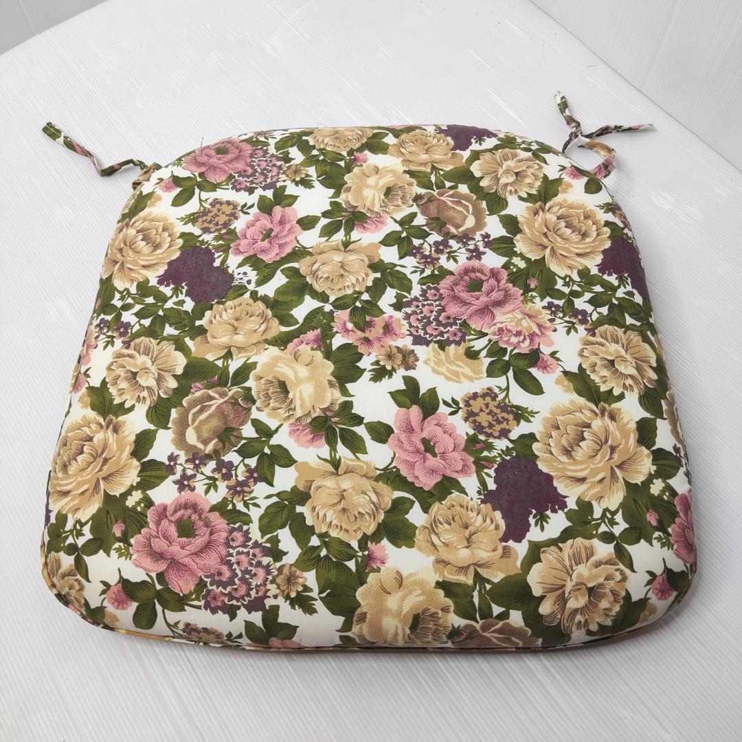 ラタン 回転座椅子 肘掛け クッション付き 椅子 チェア アンティーク　籐