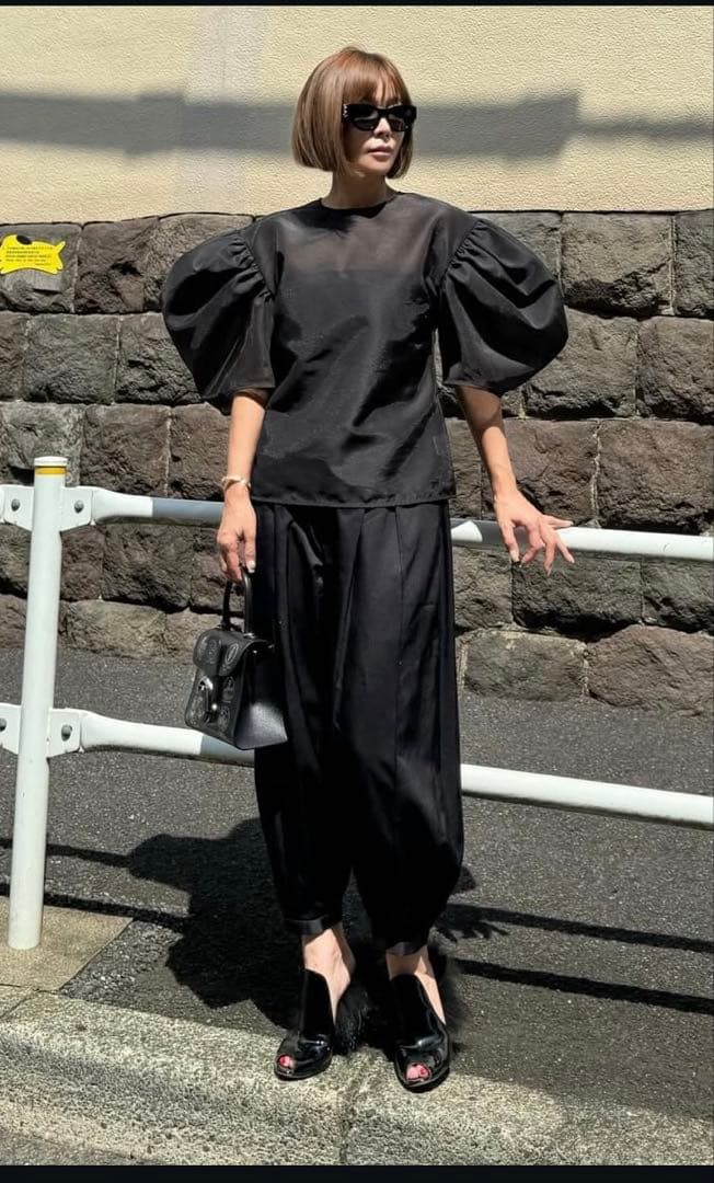 即完売　cygne ビックパフスリーブシースルートップス Nadine ブラック