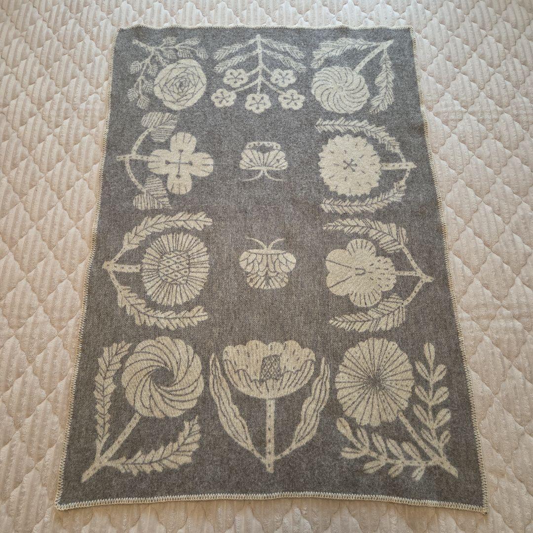 ラプアン・カンクリ 鹿児島 睦 VILLIKUKKIA ブランケット グレー