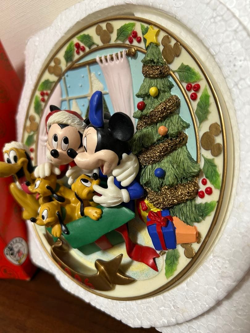☆ディズニー　エネスコ　アメリカ ミッキー クリスマス　3Dプレート 1996