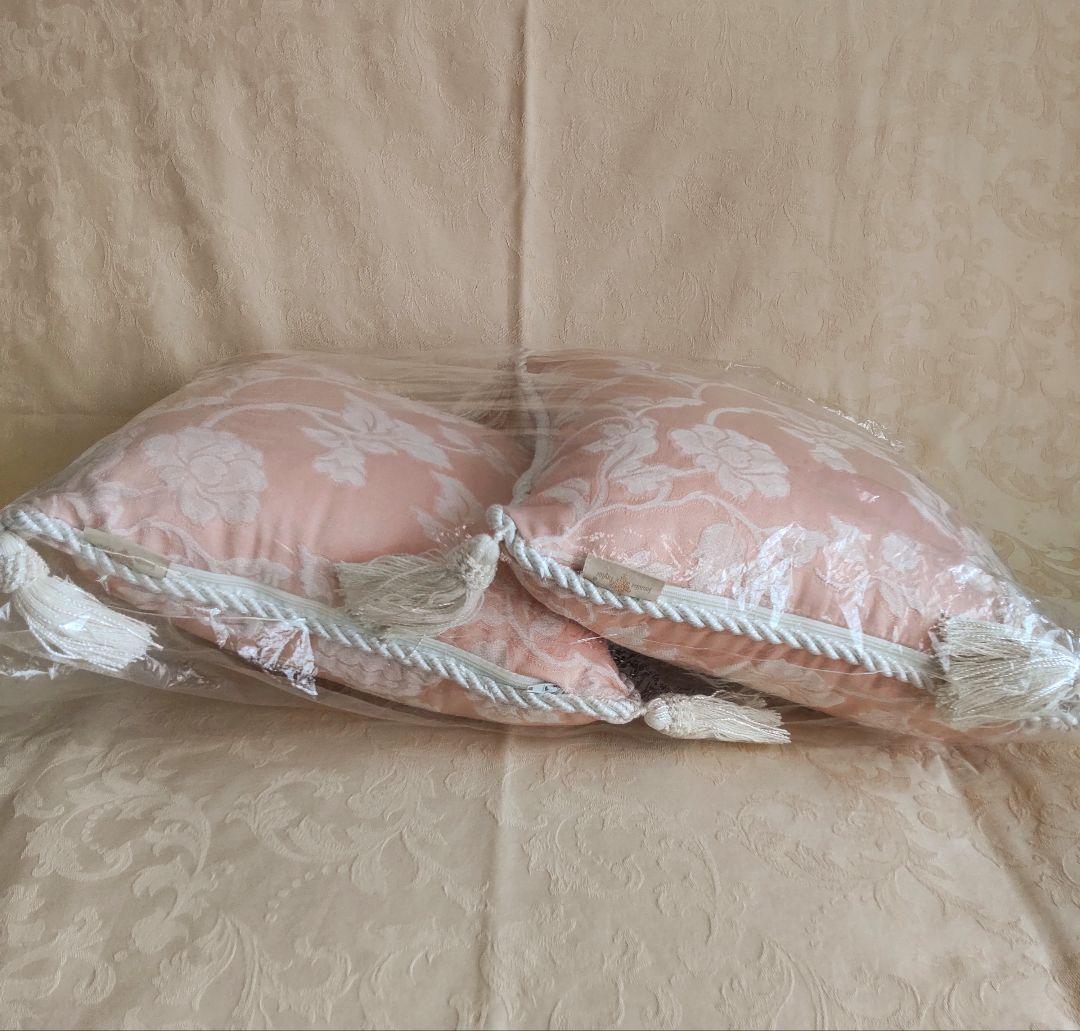 ジェニファーテイラーJenniferTaylor ピンク　クッション　クリスマス